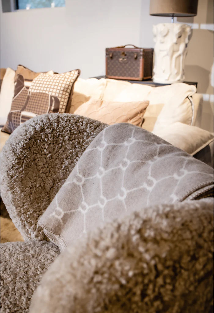 LUXE MERINO THROW BEIGE