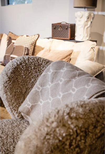 LUXE MERINO THROW BEIGE