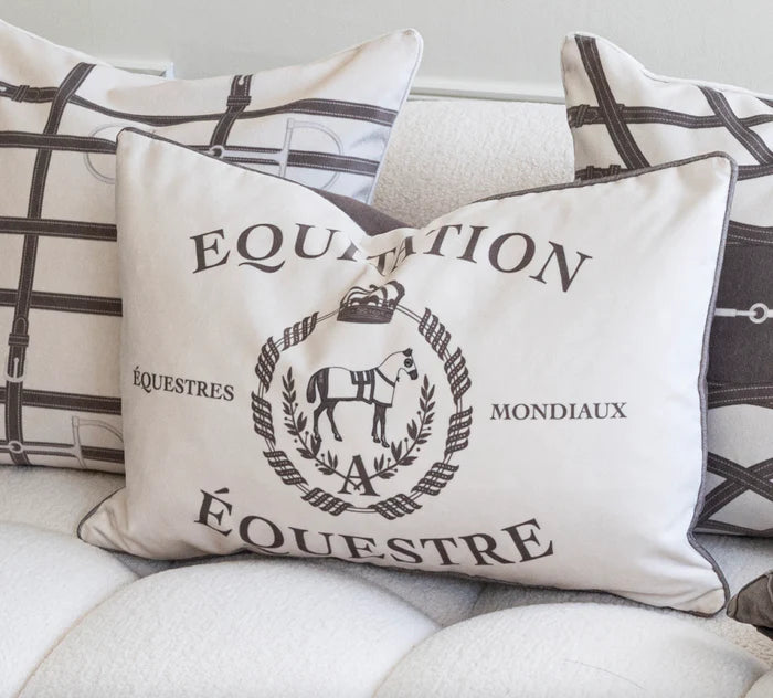 EQUESTRE CUSHION